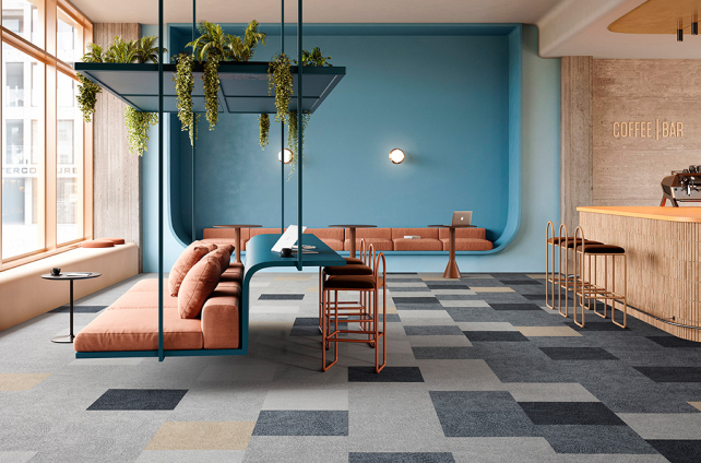 IVC vloer in een moderne coffebar met een luxe interieur