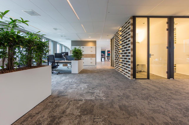 Kantoor met interface vloer