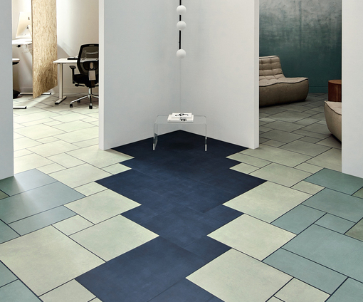 Blauw gekleurde vinyl tegelvloer in een open ruimte