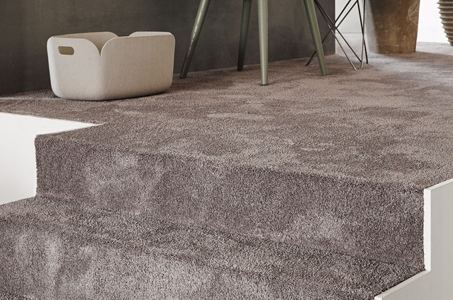 Tapijt op een trap in de woonkamer